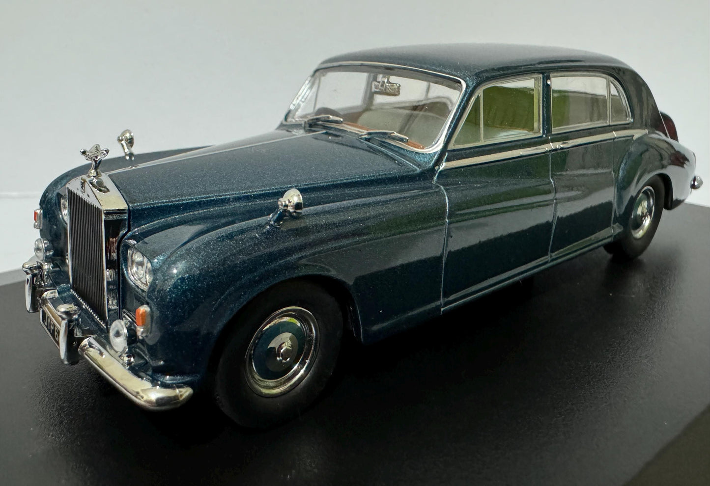 PERSONALISED Rolls Royce Phantom V James Young Windsor Oxford Dad Sister Mom husband wife Any Name BROTHER GIFT Boxed