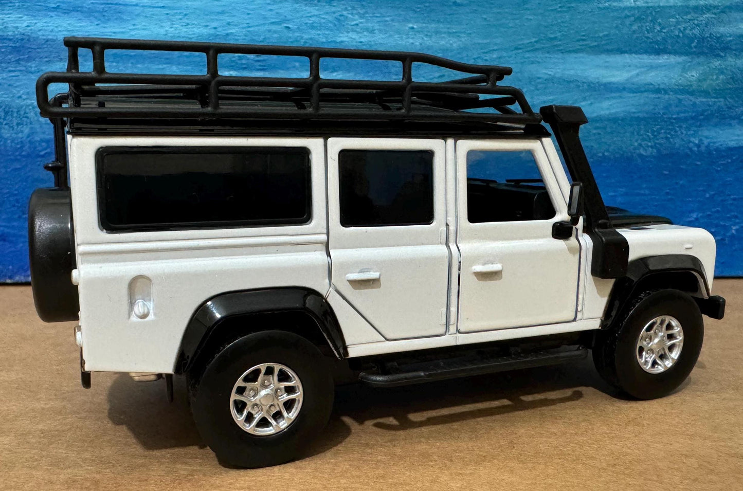 Land Rover Defender PERSONALIZED PLATES Model Toy Car boy dad husband anniversary birthday gift Boxed all open doors Sound Light Collection