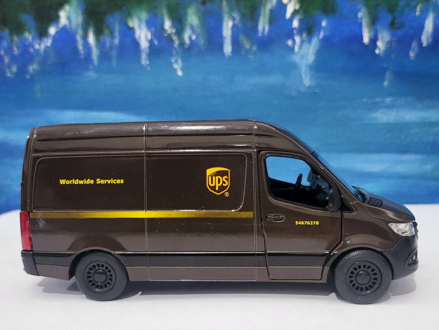 PERSONALISED NAME sprinter Van Mercedes UPS, toy van Model boy girl dad mom grandad brother birthday Christmas New birthday gift sleeve