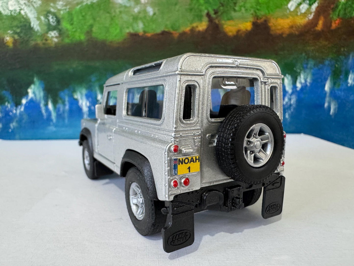 Welly LANDROVER Defender with PERSONALISED PLATES Model Toy Car boy girl dad mom uncle grandad brother birthday gift present Sleeves New!