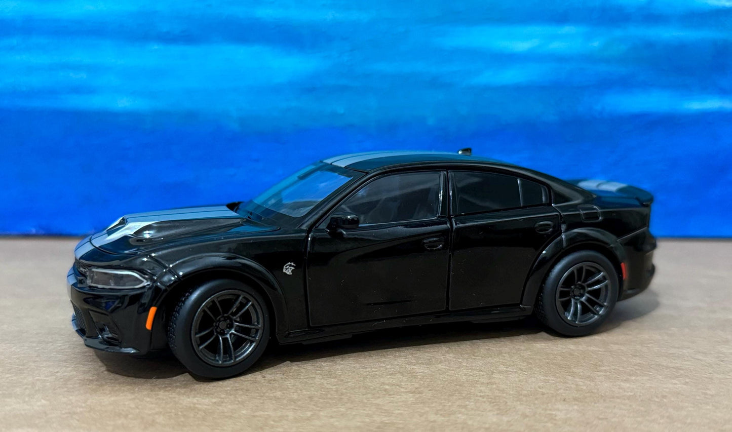 PERSONALIZED PLATES Dodge Charger Model Toy Car boy dad birthday gift light sound bonnet boot four door open 1:32 Boxed