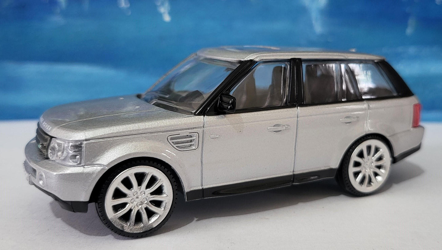 Range Rover Sport 1:43 Scale - Personalized Name Plate - Custom Car Model Gift - Diecast Vehicle Display - Unique Birthday Present New Boxed