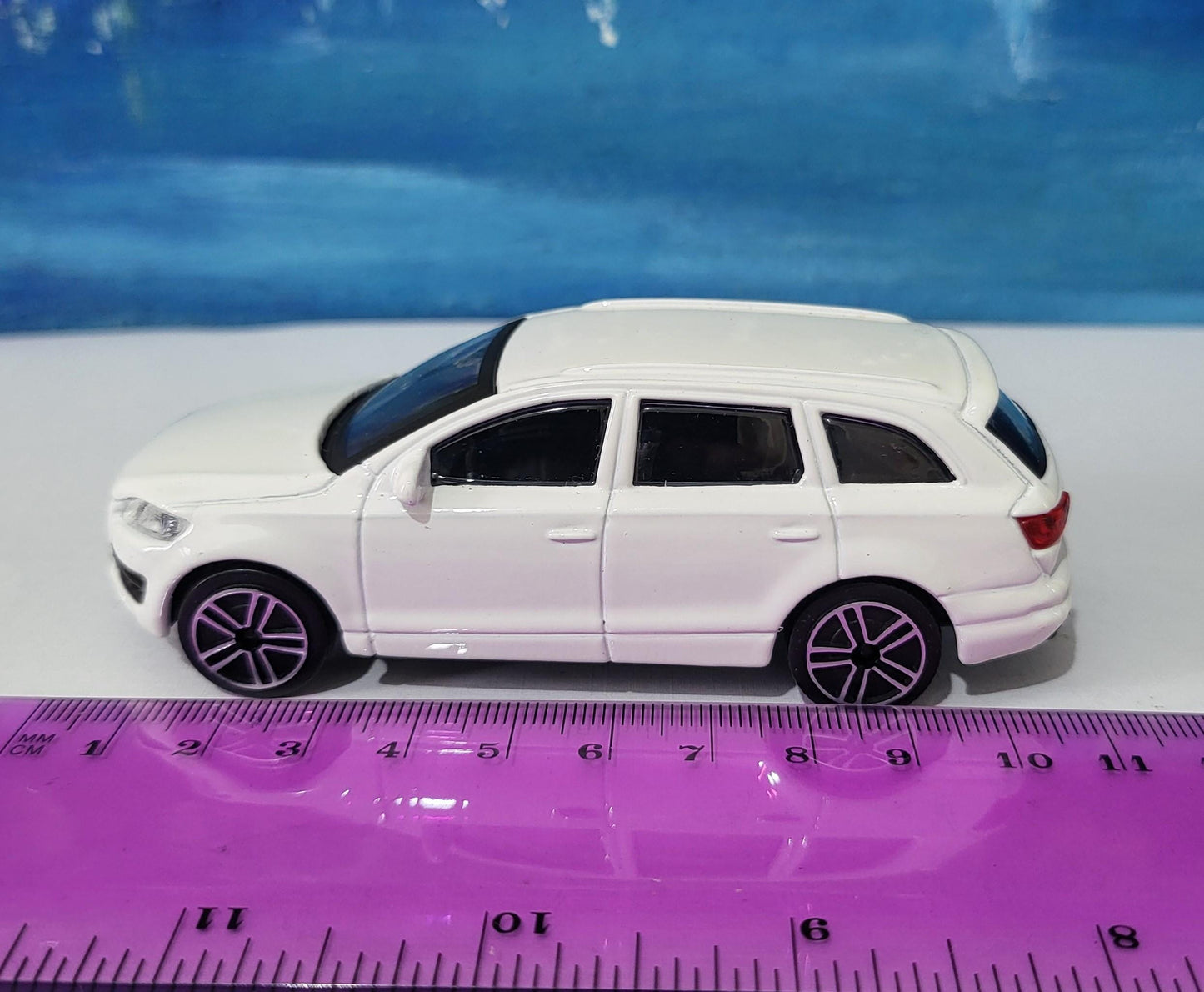 Audi Q7 Toy Car – Personalized Plates – 1:43 Scale Diecast Model – Gift for Kids or Adults – Birthday or Christmas – New & Boxed