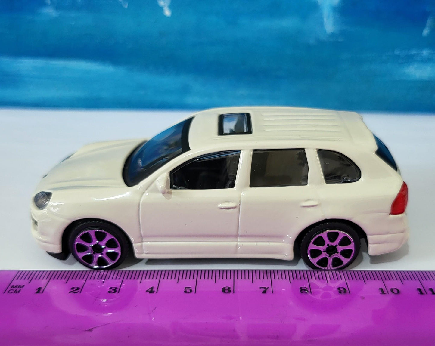 Personalised Porsche Cayenne Toy Car 1:43 Scale – Custom Number Plate – Gift for Boy Girl Dad Brother Grandad – Birthday - Father Day Boxed