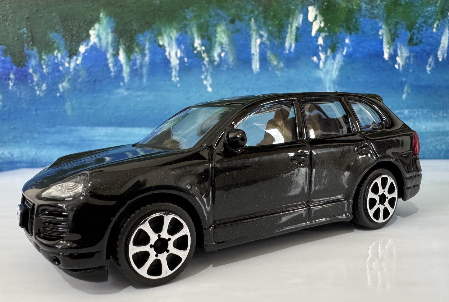 Personalised Porsche Cayenne Toy Car 1:43 Scale – Custom Number Plate – Gift for Boy Girl Dad Brother Grandad – Birthday - Father Day Boxed