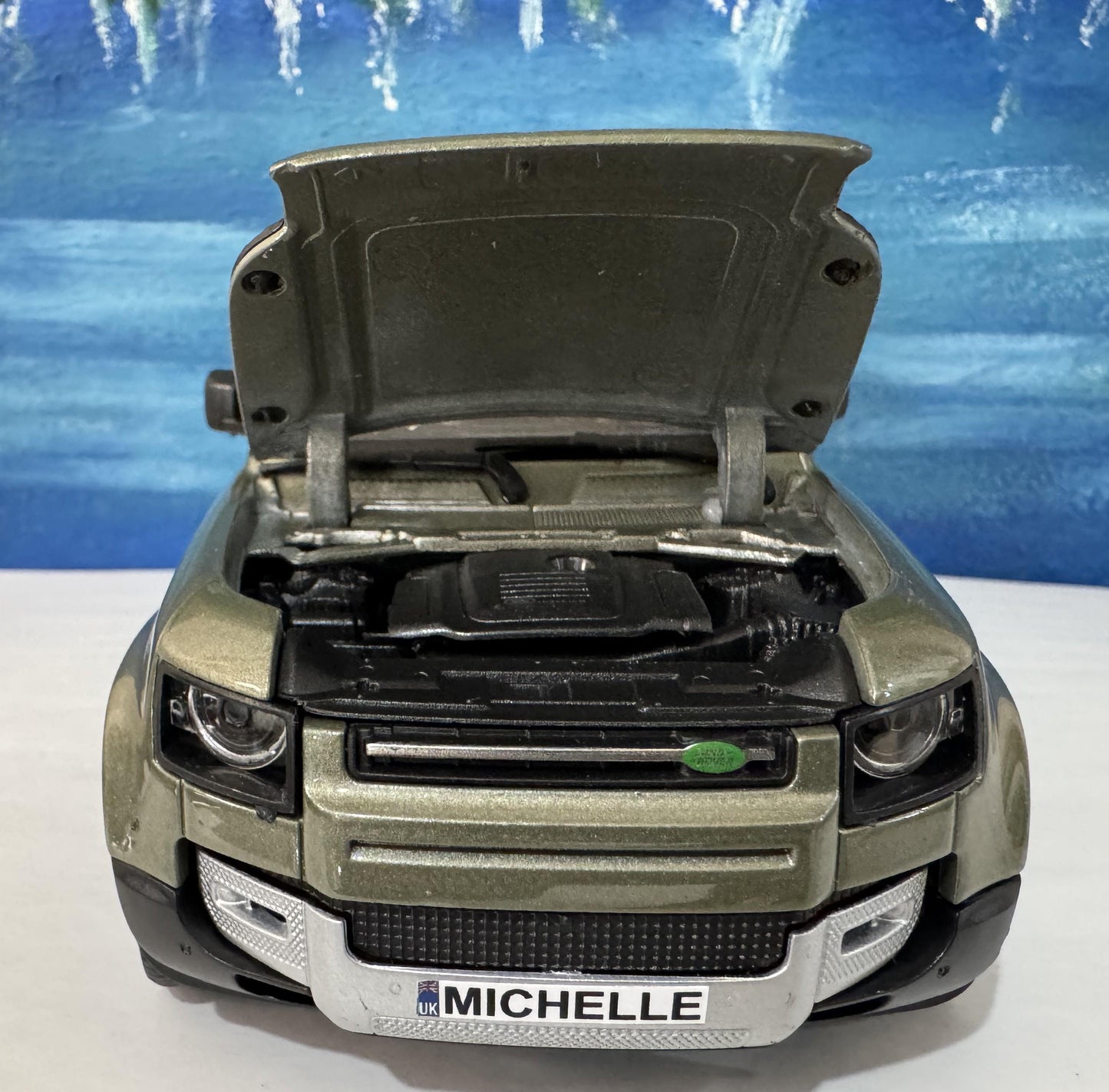 Land Rover Defender 110 1:24 Scale by Welly, Personalized Plates, 2-Door Licensed Model, Gift for Boy Girl Dad Mom Grandad Birthday Boxed