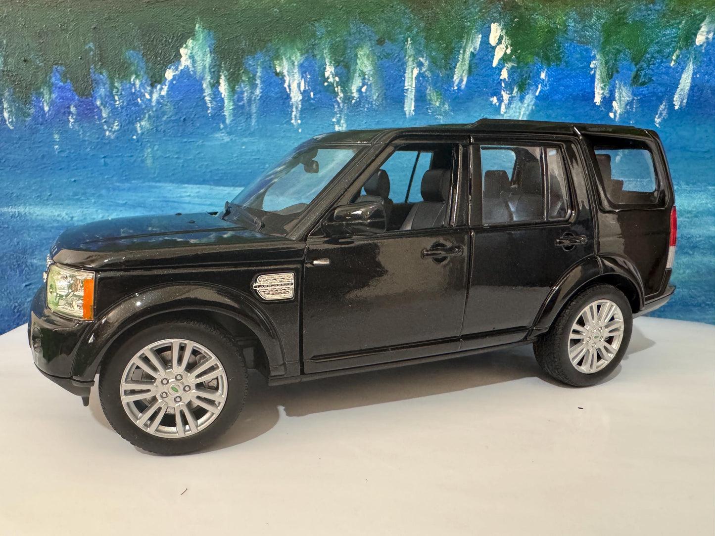 Land Rover Discovery 4 Diecast 1:24, Personalized Name Plate | Licensed by Welly | Gift for Boys, Girls, Dad, Mom, Grandad, Brother | Boxed