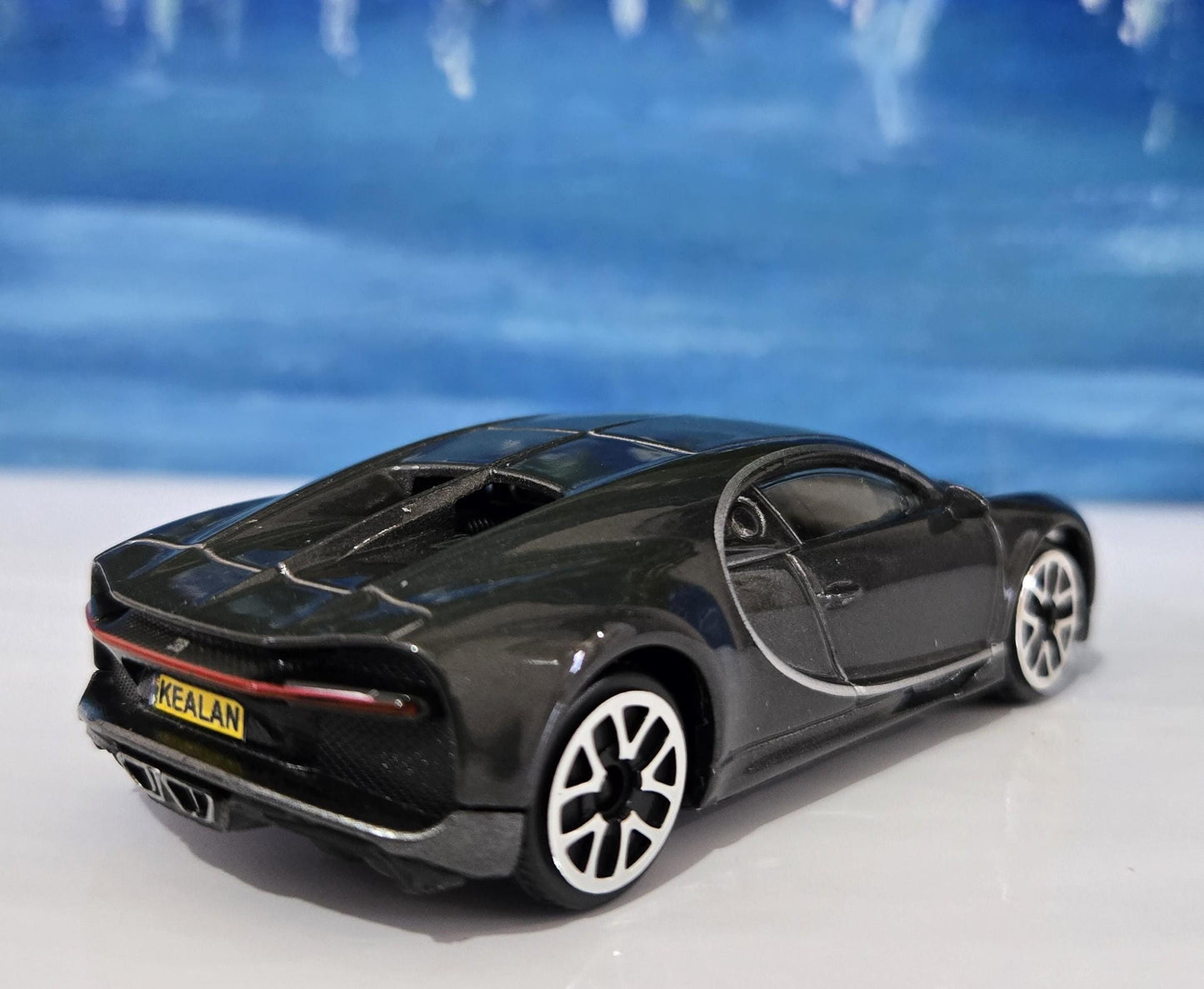 Custom Plates – Bugatti Chiron Grey 1:43 Scale Toy Car Model – Gift for Boy, Girl, Dad, Mom, Uncle, Grandad – Birthday or Christmas Present