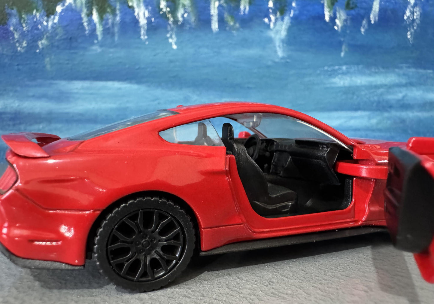 Motor Max Ford Mustang GT 2018 1:32 Red Diecast Model Car – Custom Name Plate – Collectible Gift for Dad, Car Lovers, Kids – Boxed Display