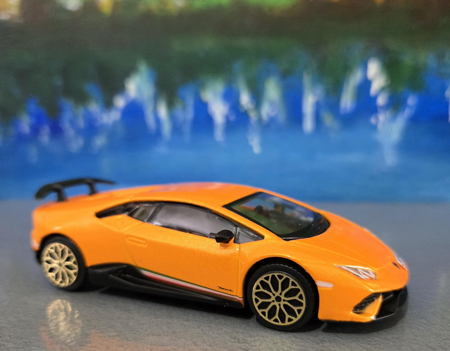 Lamborghini Huracan 1:43 Model Car – Personalized Plates | Gift for Boy, Girl, Dad, Mom, Uncle, Grandad | Birthday Christmas Present Boxed