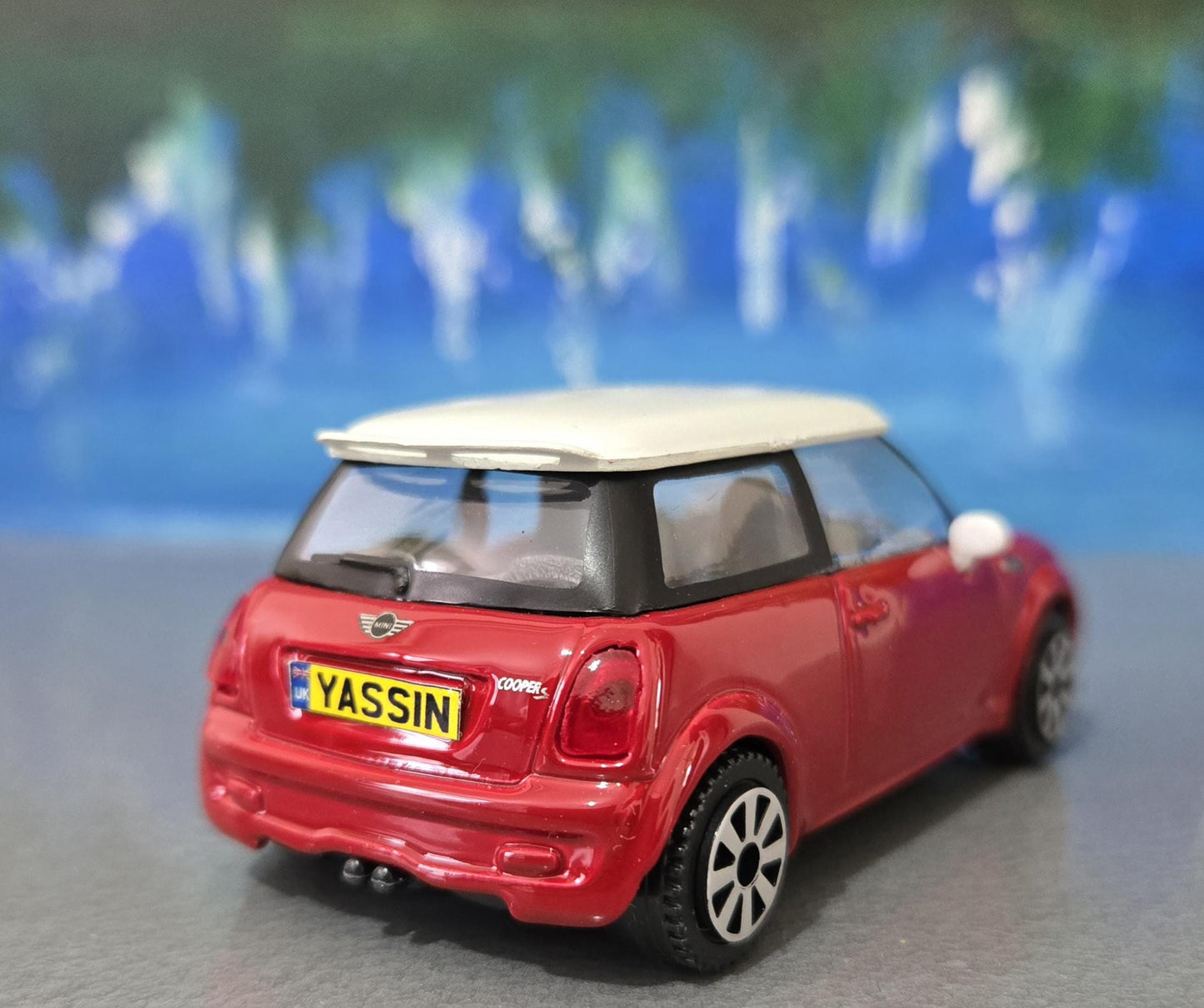 Personalised Name Plate Mini Cooper S – 1:43 Scale Diecast Model Car | Custom Mini Collectible Gift for Dad, Husband, Boyfriend, Boxed