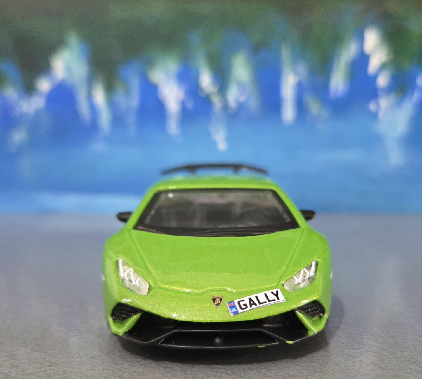 Lamborghini Huracan 1:43 Model Car – Personalized Plates | Gift for Boy, Girl, Dad, Mom, Uncle, Grandad | Birthday Christmas Present Boxed