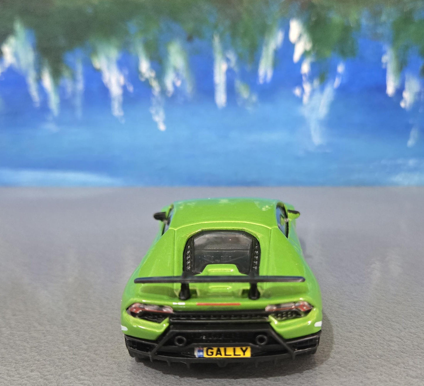 Lamborghini Huracan 1:43 Model Car – Personalized Plates | Gift for Boy, Girl, Dad, Mom, Uncle, Grandad | Birthday Christmas Present Boxed