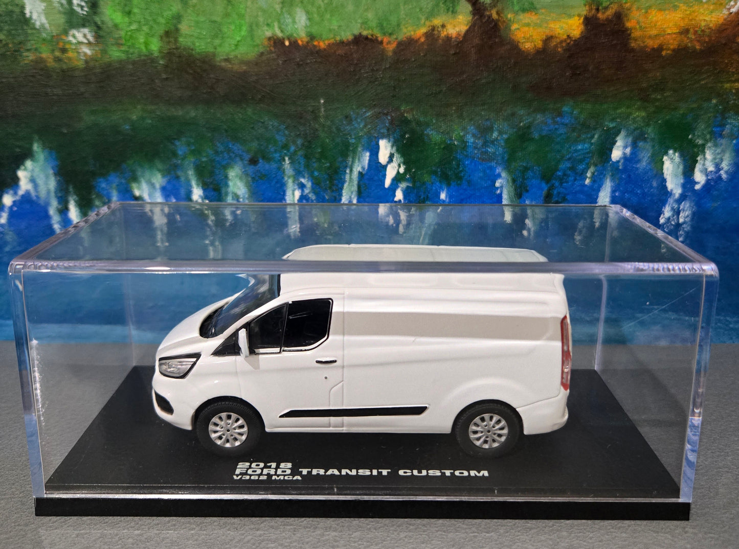 2018 Ford Transit Van 1:43 Frozen White Greenlight V362 MCA – Personalised Name Plate – Collectible Gift for Men, Dad, Friend, Display Case