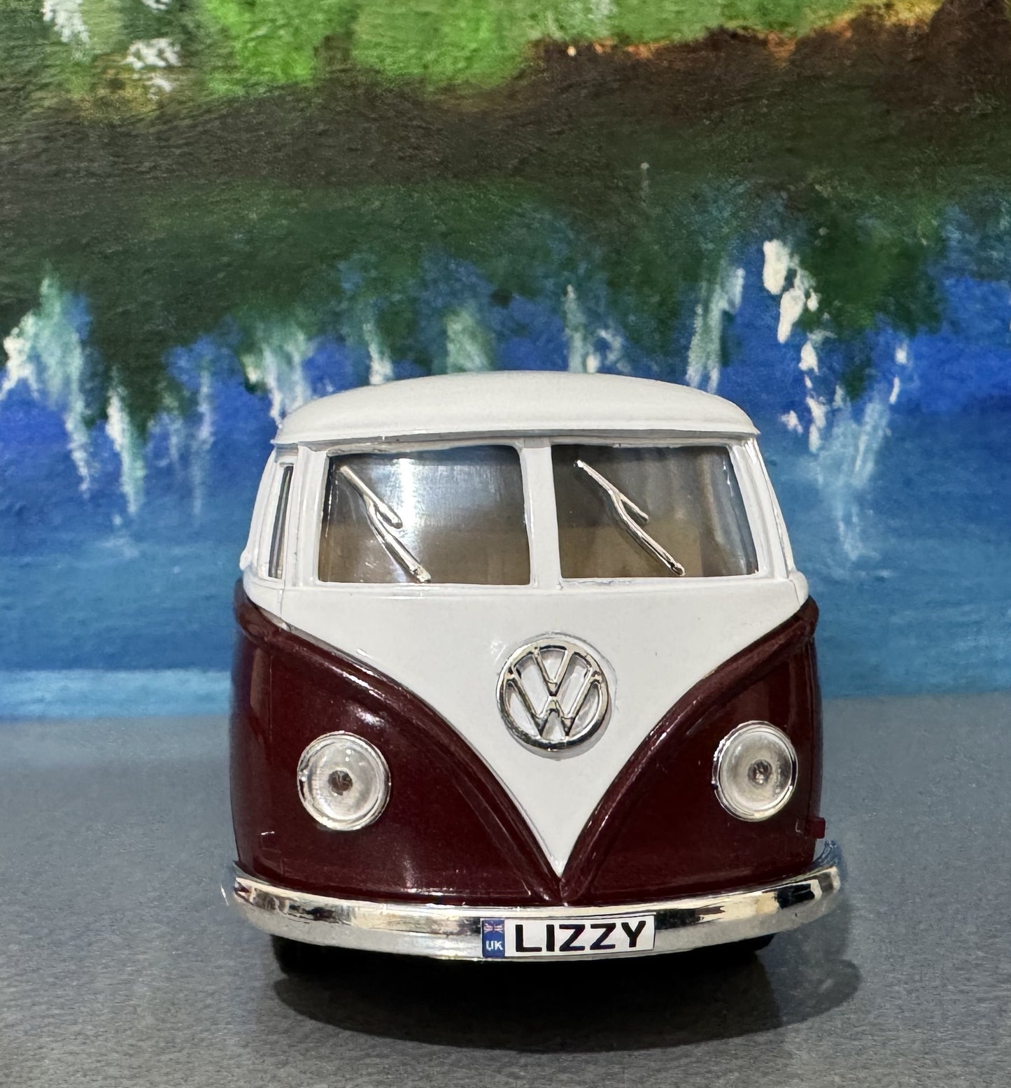 Personalised Name Camper Van Bus Toy Car – 1:32 Scale Model – Birthday or Christmas Gift for Boy, Girl, Dad, Mom, Uncle, Grandad Gift Sleeve