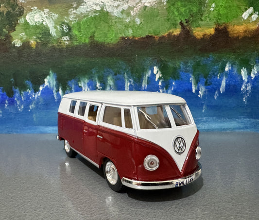 Vintage Camper Van Bus Toy Car – 1:32 Licensed Scale Model – Custom Name Plate – Birthday or Christmas Gift for Boy, Girl, Dad – Gift Sleeve