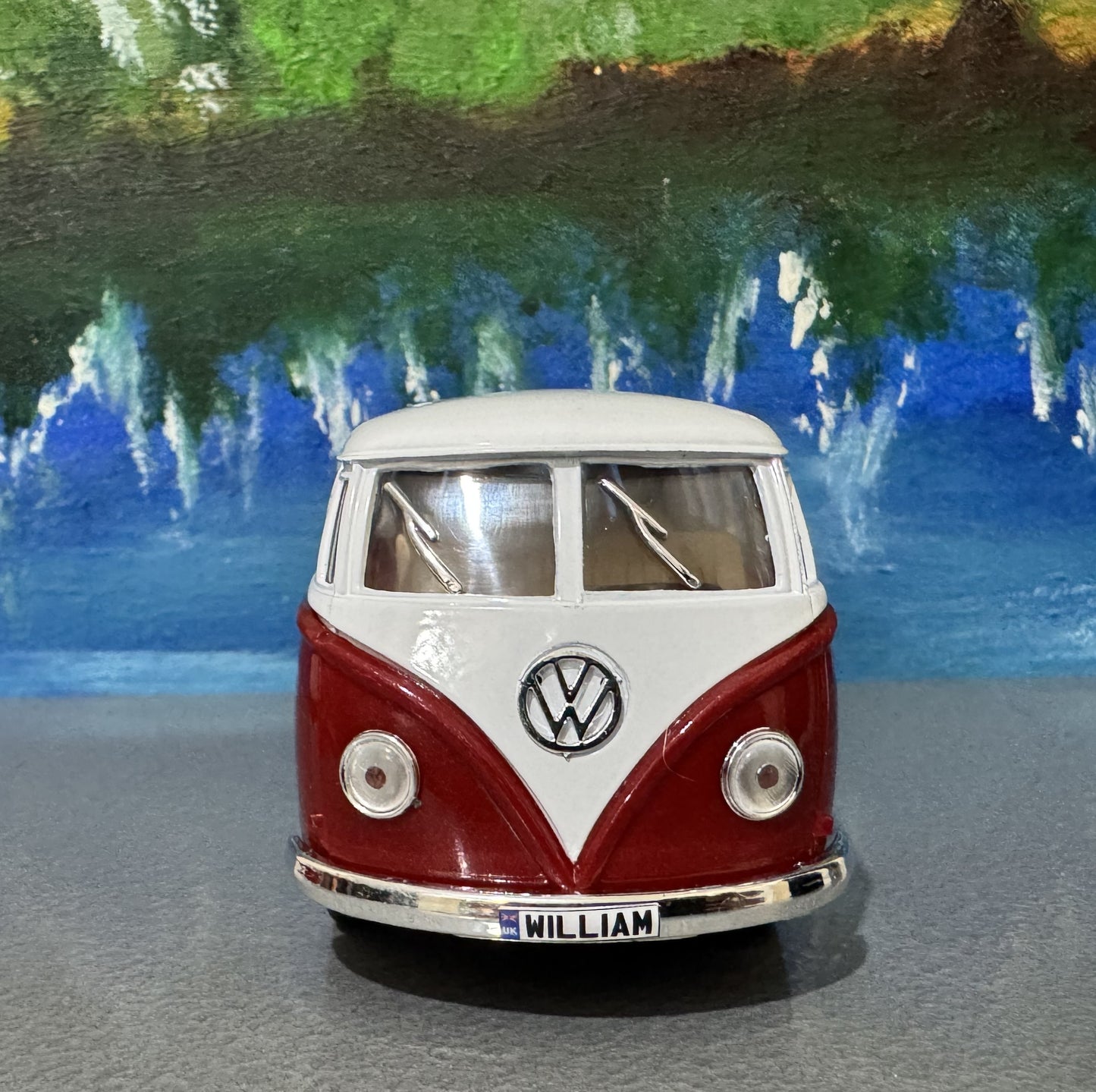 Vintage Camper Van Bus Toy Car – 1:32 Licensed Scale Model – Custom Name Plate – Birthday or Christmas Gift for Boy, Girl, Dad – Gift Sleeve