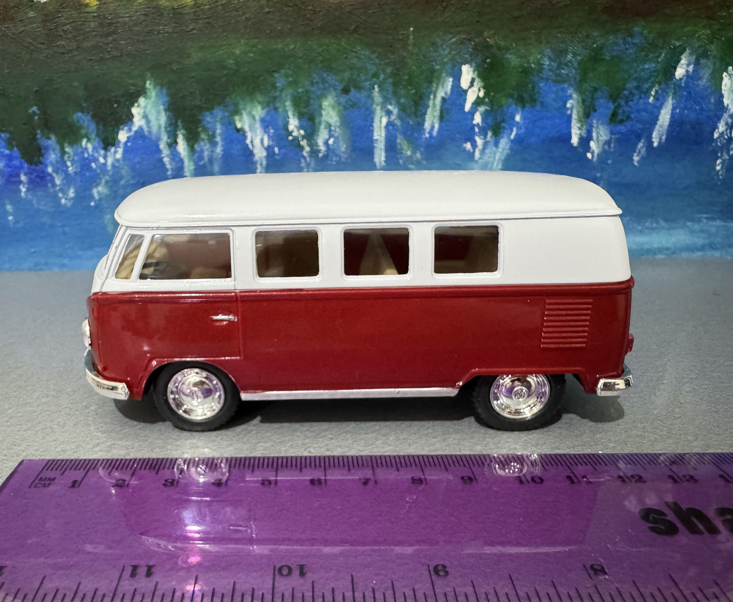 Vintage Camper Van Bus Toy Car – 1:32 Licensed Scale Model – Custom Name Plate – Birthday or Christmas Gift for Boy, Girl, Dad – Gift Sleeve