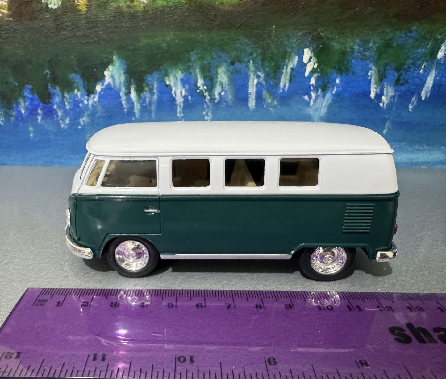 Personalised Name Green 1962 Camper Van Bus Toy Car – 1:32 Scale Model – Birthday or Christmas Gift for Boy, Girl, Dad, Mom, Uncle - Gift Sleeve