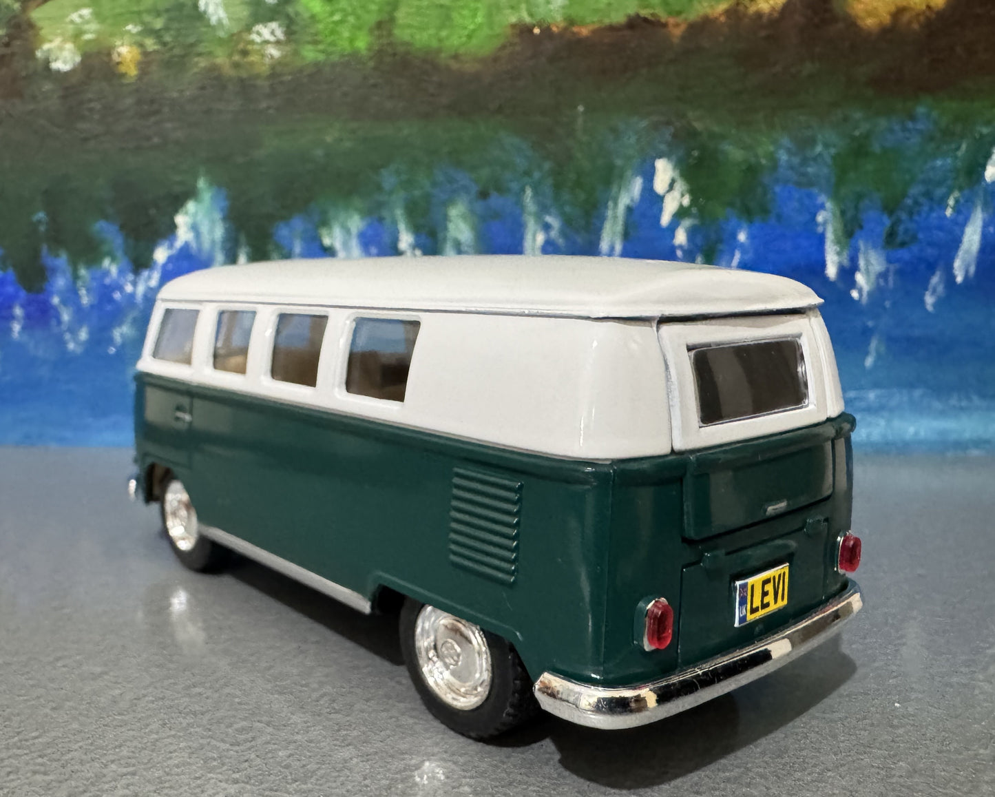Personalised Name Green 1962 Camper Van Bus Toy Car – 1:32 Scale Model – Birthday or Christmas Gift for Boy, Girl, Dad, Mom, Uncle - Gift Sleeve