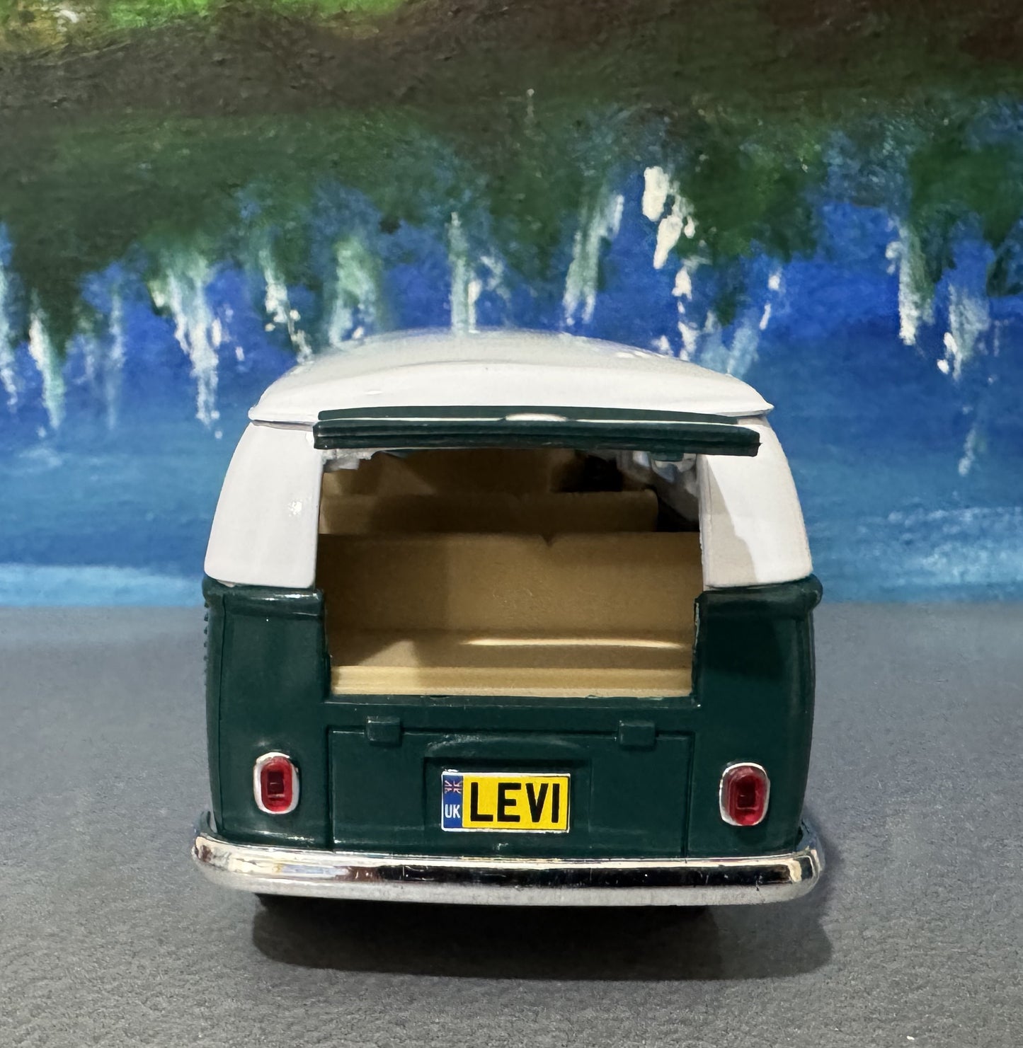 Personalised Name Green 1962 Camper Van Bus Toy Car – 1:32 Scale Model – Birthday or Christmas Gift for Boy, Girl, Dad, Mom, Uncle - Gift Sleeve