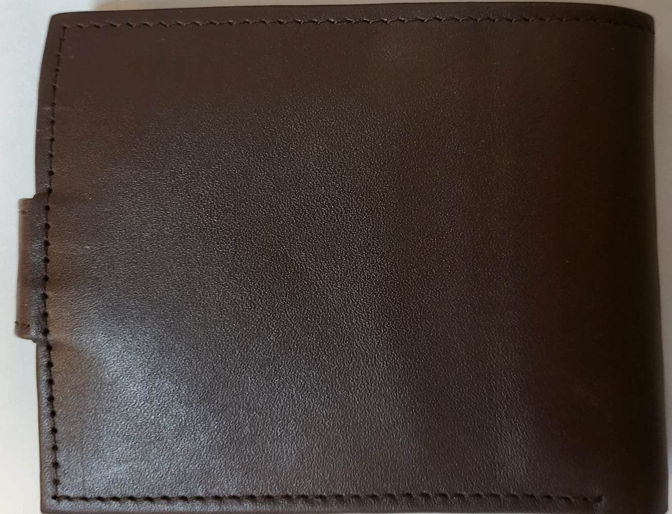 Genuine Soft Leather Slim Style High Quality wallet with Notes and credit card compartment Boxed