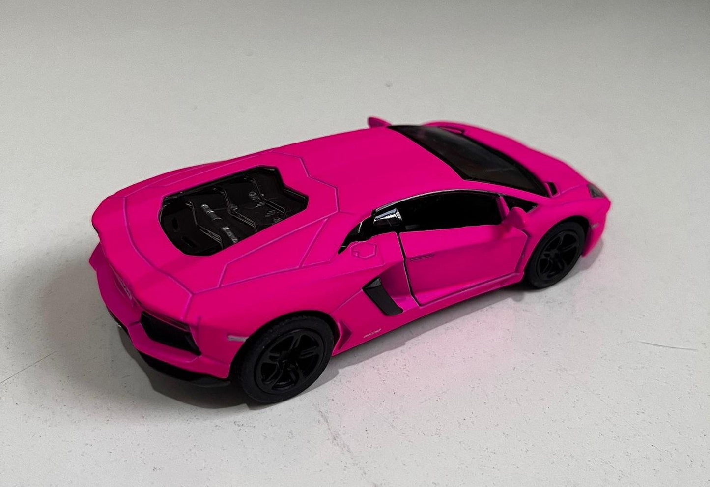 Kinsmart Meta 1/36 Scale - Lamborghini Aventador Pull Back Action - Pink/Yellow, birthday gift mother day gif lovely present