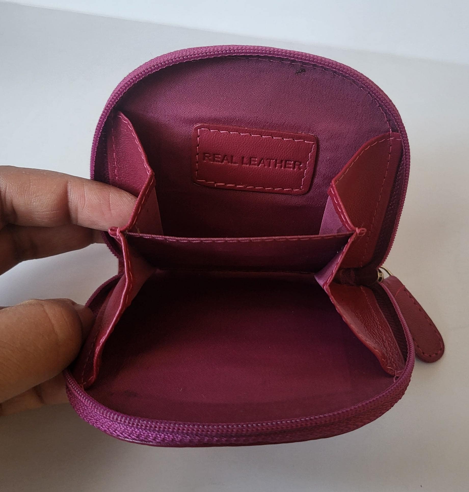 Prime Hide Leather Coin Purse - Zipped Pouch Tray for Change & Cards - Gift Boxed in Various Colors - For Women girl Gift Boxed