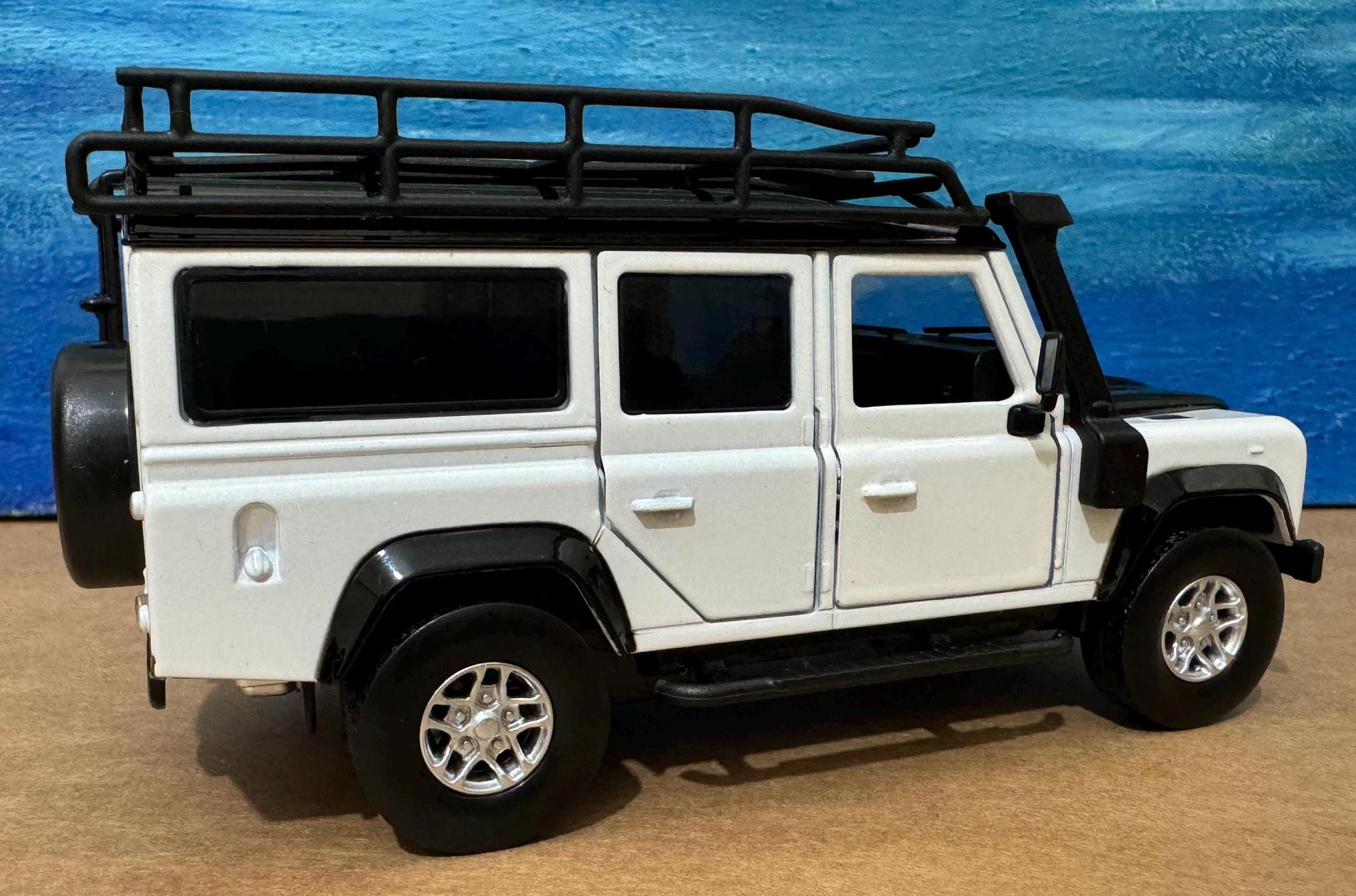 Land Rover Defender PERSONALIZED PLATES Model Toy Car boy dad husband anniversary birthday gift Boxed all open doors Sound Light Collection