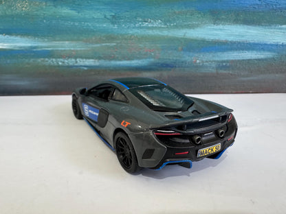 PERSONALISED PLATES McLaren 675LT DIECAST Model boy girl dad mom uncle grandad brother Birthday mother day gift present Sleeve 1:34 scale