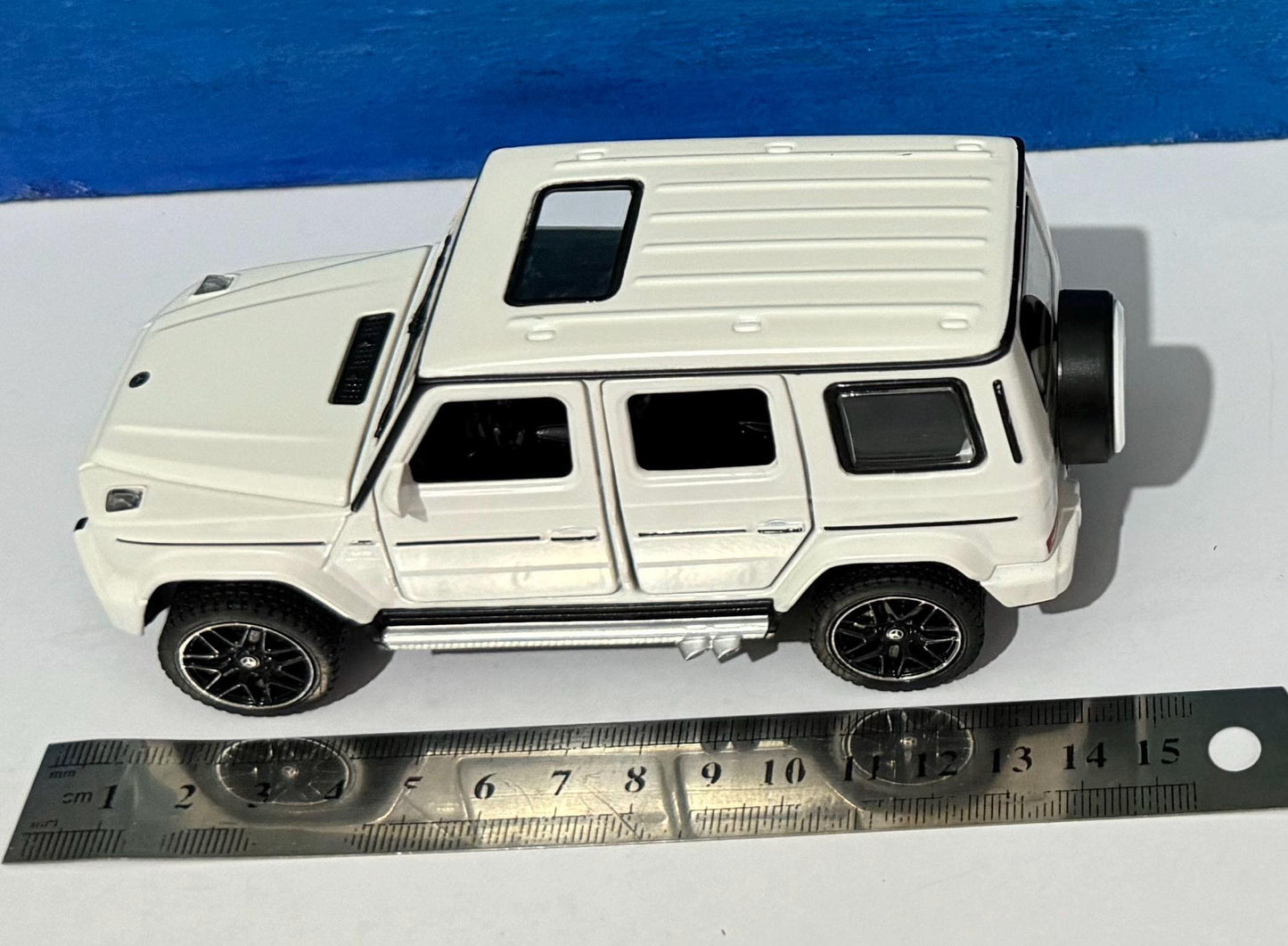 Mercedes AMG G 63 Diecast detailed collectable High End model mom dad boy girl Light Sound uncle dad Gift Boxed Sound Light Collection
