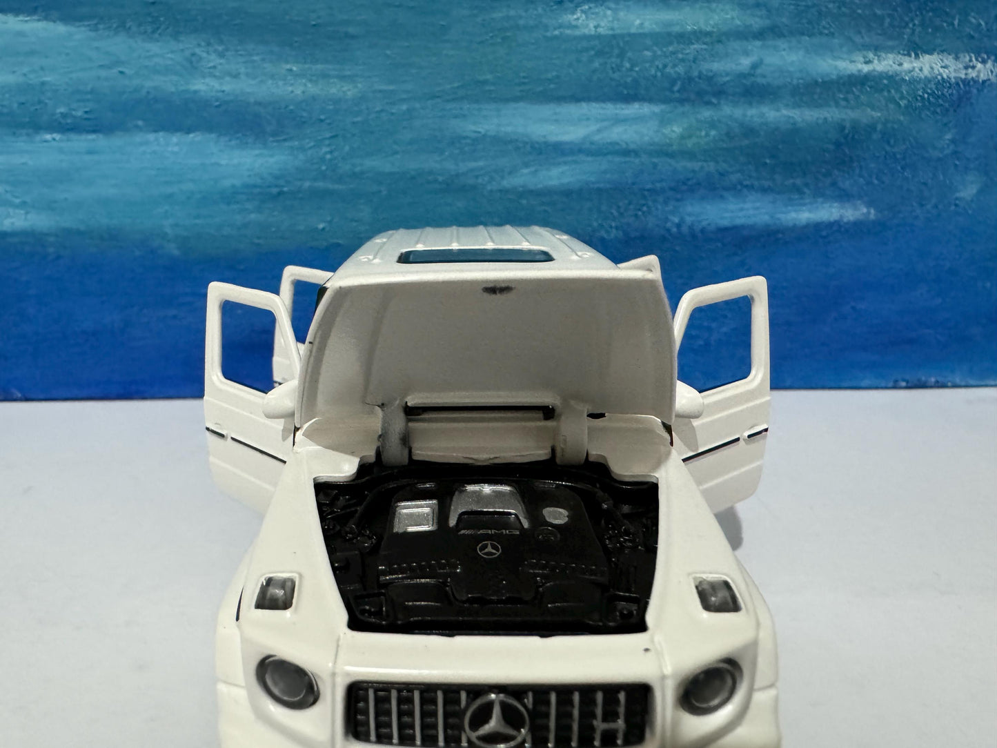 Mercedes AMG G 63 Diecast detailed collectable High End model mom dad boy girl Light Sound uncle dad Gift Boxed Sound Light Collection