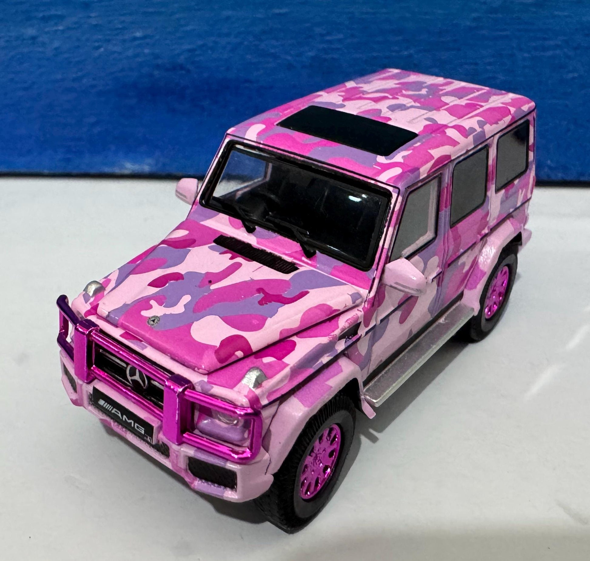 Mercedes-Benz G63 AMG 1:64 Pink Camouflage - Special Edition Diecast Model Car - Miniature Gift Boxed with Premium Details