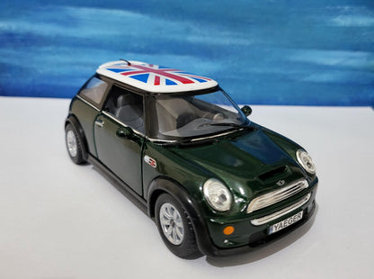 England Flag Mini Cooper S Toy Car - Personalised Name Plates - Gift for Boy/Girl/Dad/mom/uncle/sister - Birthday Cake Topper - New Sleeves