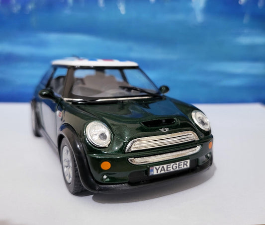 England Flag Mini Cooper S Toy Car - Personalised Name Plates - Gift for Boy/Girl/Dad/mom/uncle/sister - Birthday Cake Topper - New Sleeves