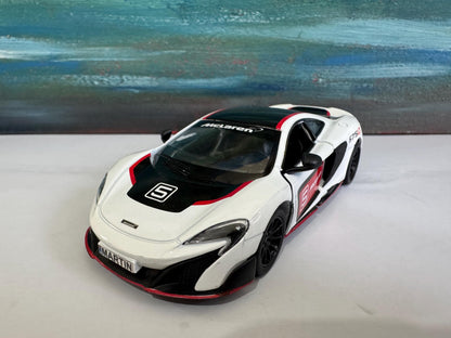 Personalised McLaren 675LT Display Plate – 1:34 Scale Model Car Gift for Dad Mom Boy Girl Grandad Uncle Brother Birthday Sleeve Present
