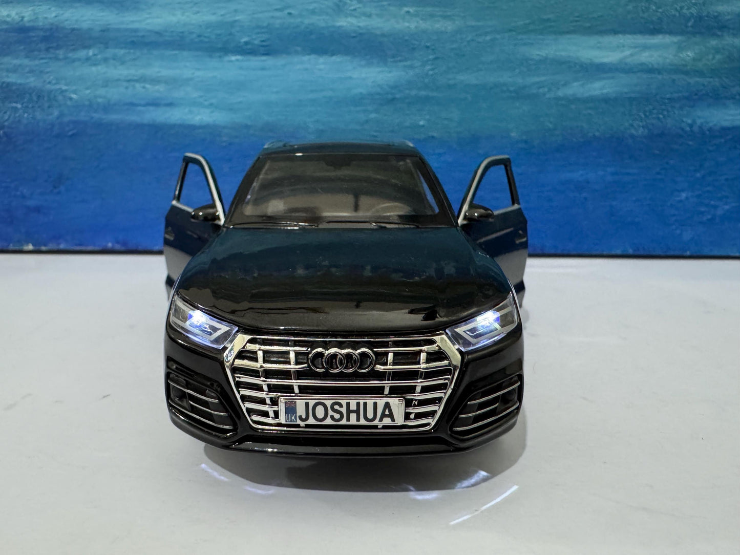 Personalized Audi Q5 Toy Car | 1:32 Scale Model | Light & Sound | Opening Doors Bonnet Boot | Dad Boy Birthday Gift | Boxed High Quality