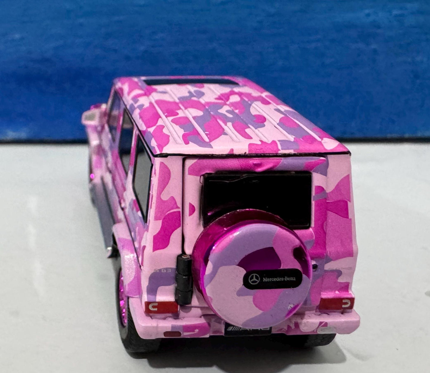 Mercedes-Benz G63 AMG 1:64 Pink Camouflage - Special Edition Diecast Model Car - Miniature Gift Boxed with Premium Details
