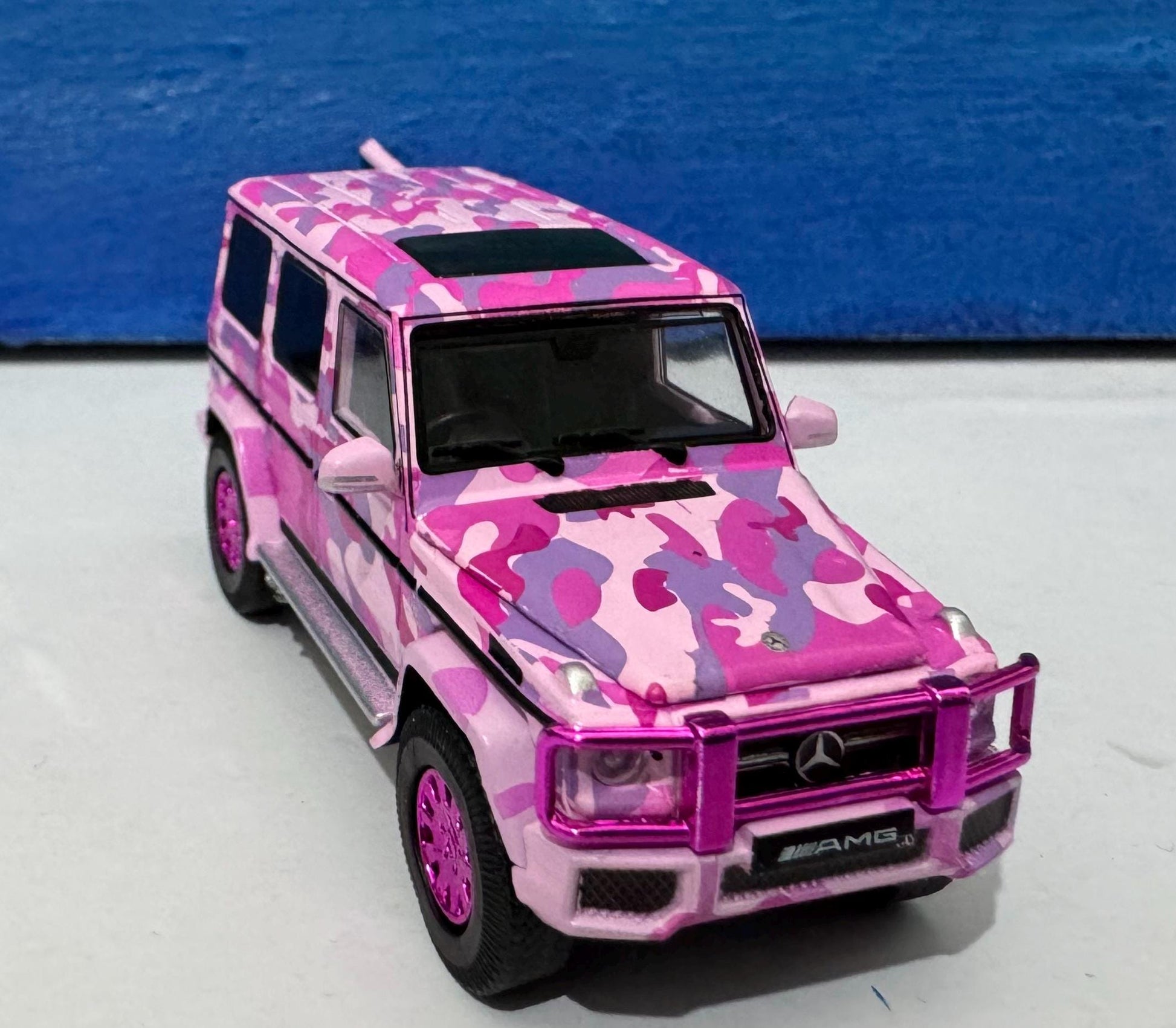 Mercedes-Benz G63 AMG 1:64 Pink Camouflage - Special Edition Diecast Model Car - Miniature Gift Boxed with Premium Details