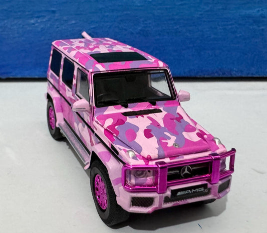 Mercedes-Benz G63 AMG 1:64 Pink Camouflage - Special Edition Diecast Model Car - Miniature Gift Boxed with Premium Details