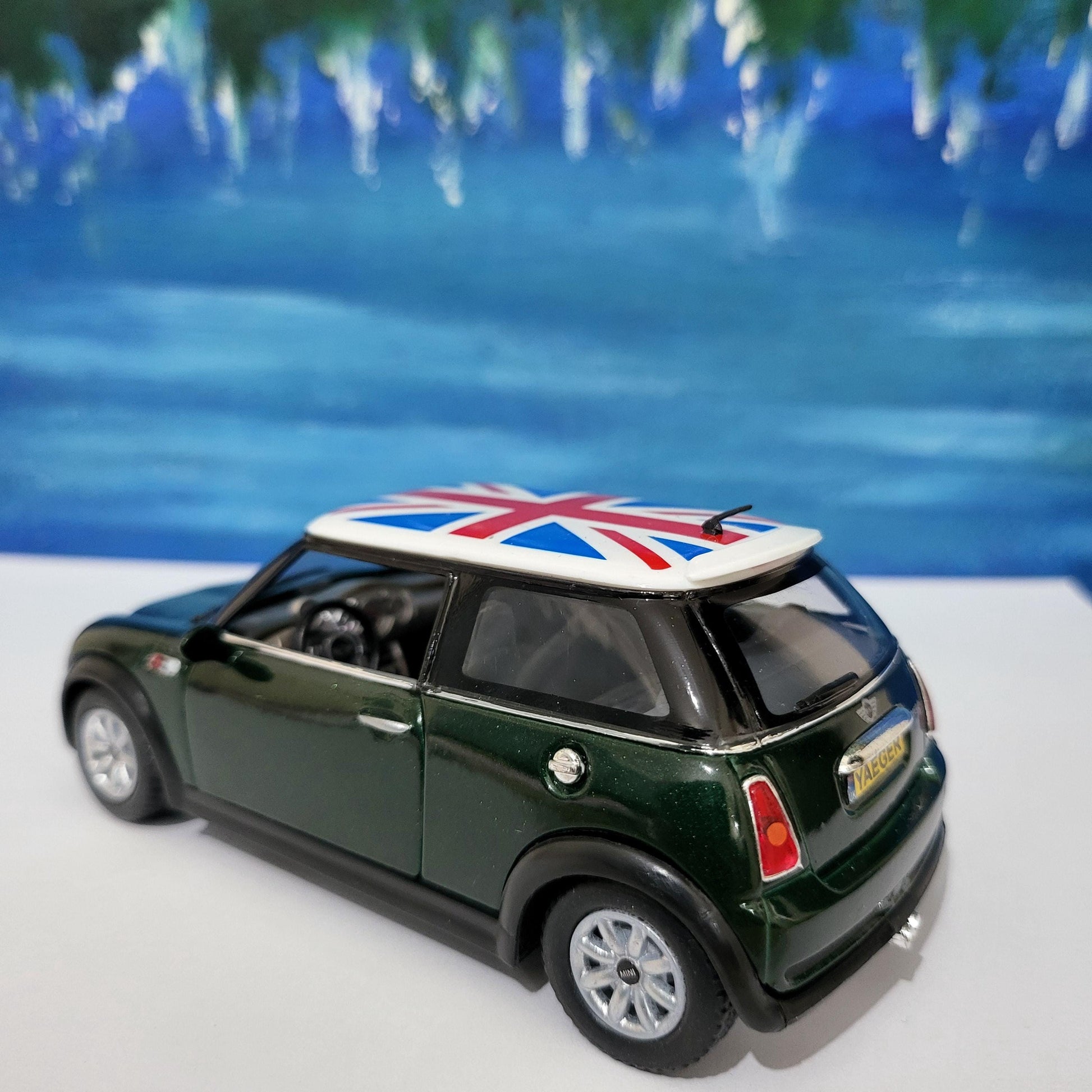 England Flag Mini Cooper S Toy Car - Personalised Name Plates - Gift for Boy/Girl/Dad/mom/uncle/sister - Birthday Cake Topper - New Sleeves