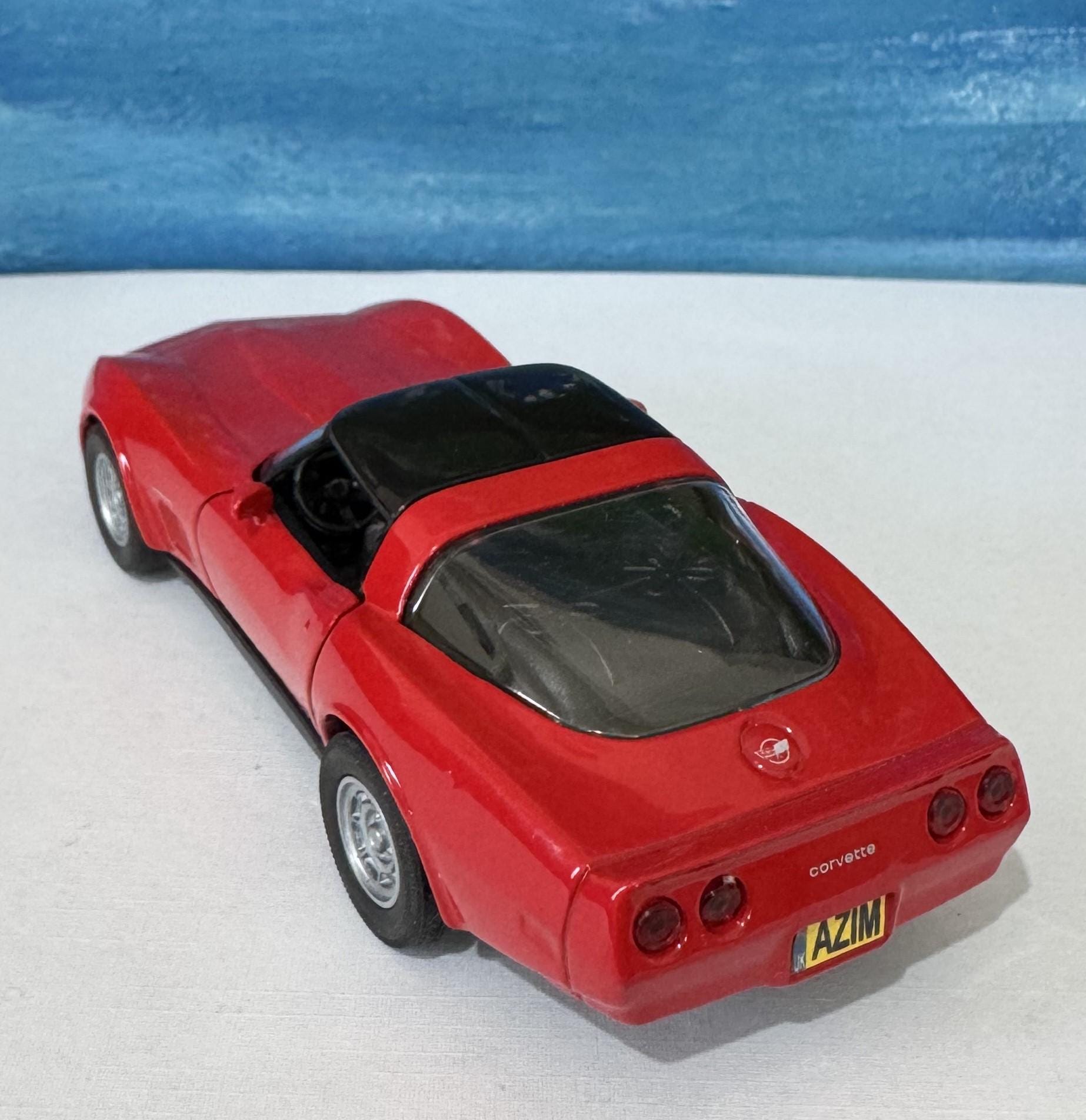 Personalized 1982 Chevy Corvette Coupe - Vintage Diecast Car Model 1:32 Scale - Retro Collector’s Gift for Men grandad, dad, husband Boxed
