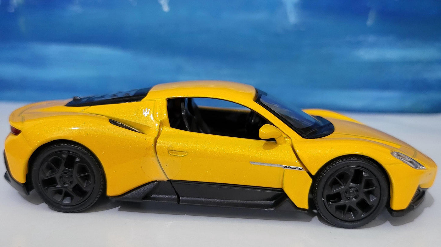 Licensed Maserati MC20 Yellow, 1/36 scale diecast car, car model metal, Diecast collection, Maserati, Model metal car Brand New Gift Boxed
