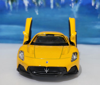 Licensed Maserati MC20 Yellow, 1/36 scale diecast car, car model metal, Diecast collection, Maserati, Model metal car Brand New Gift Boxed
