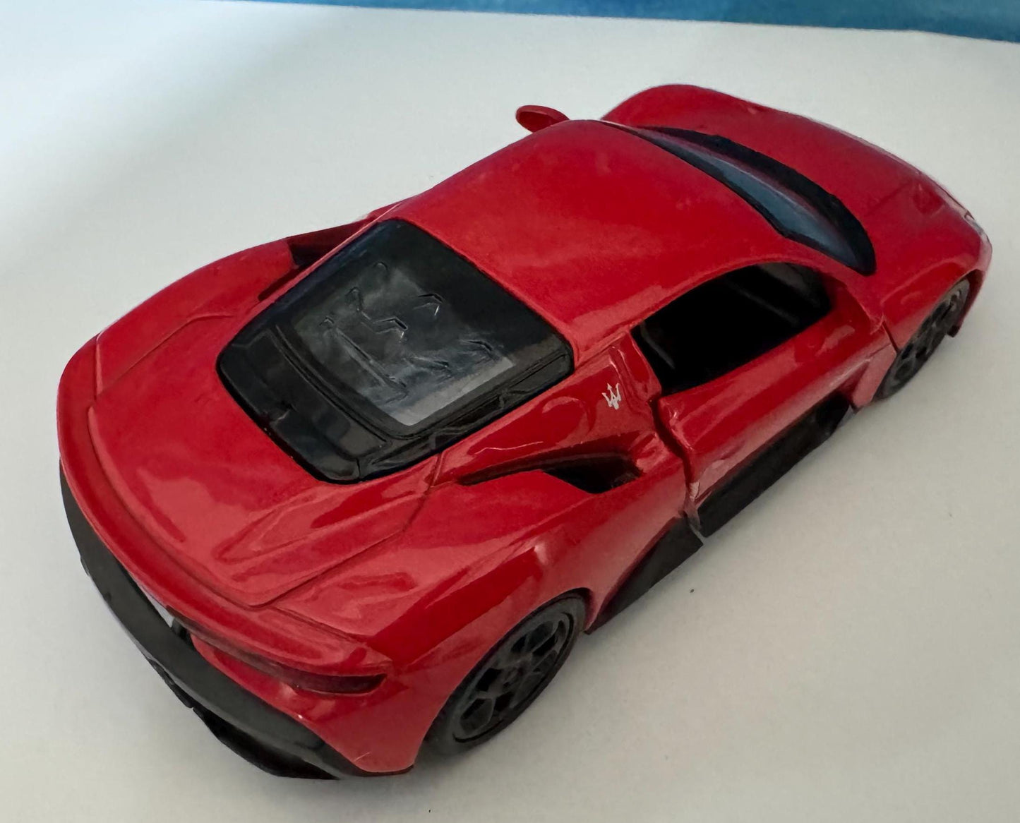 Personalise Maserati MC20 Red Licensed Scale Diecast Model Car – Metal Collectible – Gift Boxed, Supercar Replica for Adults & Collectors