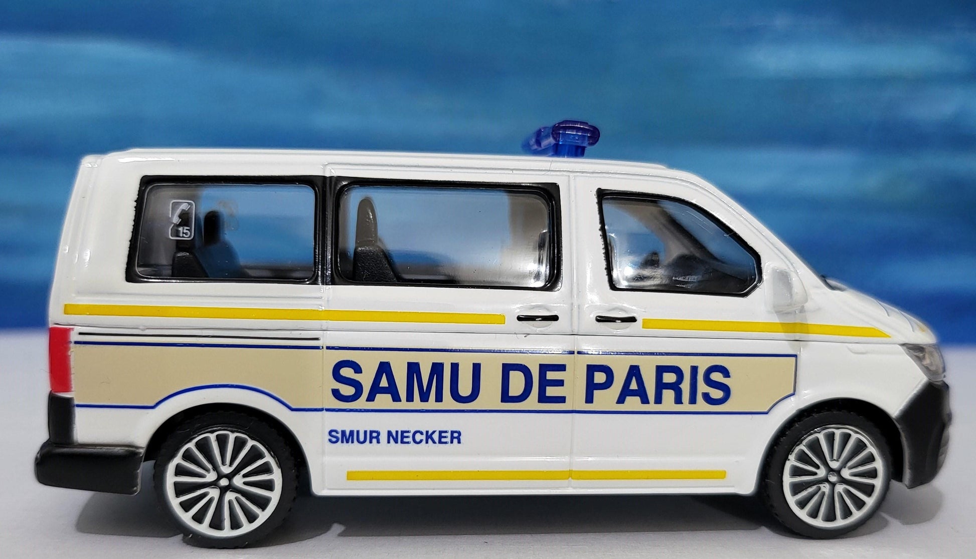 VW T6.1 Transporter Crew van Toy Car PERSONALISED PLATES 1:43 scale Model Samu De Paris uncle grandad brother Birthday Easter gift New Boxed