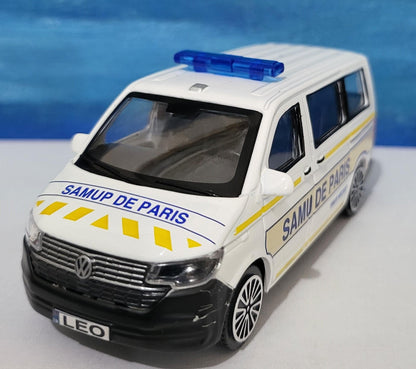 VW T6.1 Transporter Crew van Toy Car PERSONALISED PLATES 1:43 scale Model Samu De Paris uncle grandad brother Birthday Easter gift New Boxed