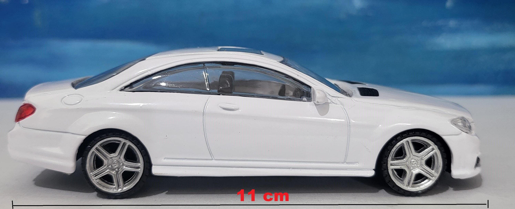 Mercedes CL 63 AMG White 1:43 Diecast Car – Rastar Model – Official Gift for Men,Women, uncle, sister, Dad, Kids – Collectible Gift Boxed