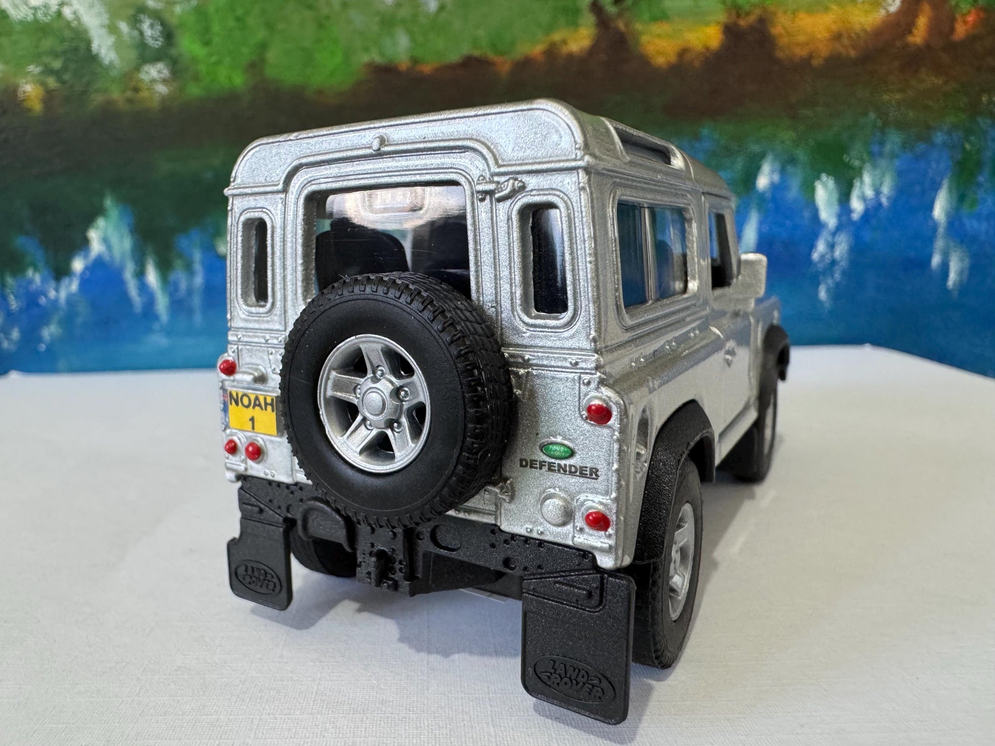 Welly LANDROVER Defender with PERSONALISED PLATES Model Toy Car boy girl dad mom uncle grandad brother birthday gift present Sleeves New!