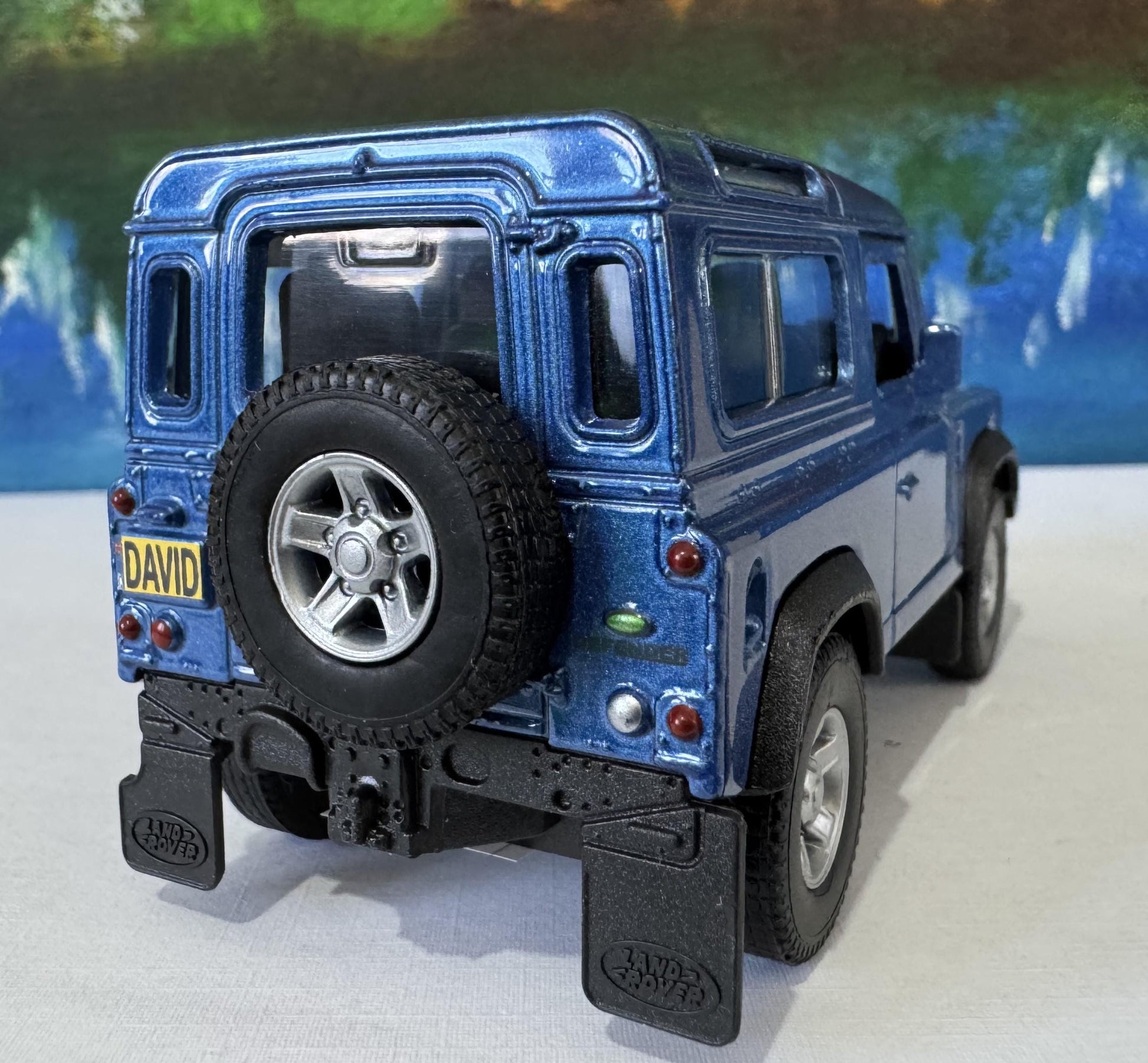PERSONALISED PLATES Welly Landrover Defender SWB Toy Car Model boy girl dad mom uncle grandad brother birthday Christmas gift present Sleeve